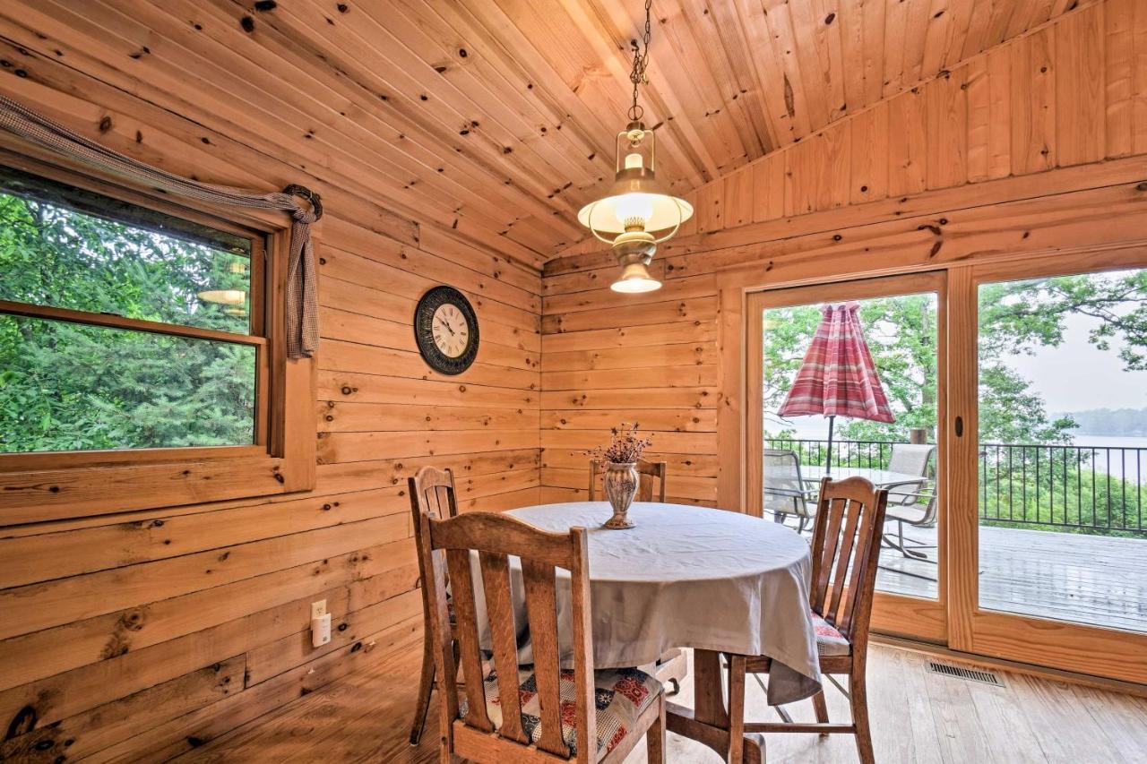 Cozy Amish Country Cabin on Shipshewana Lake! Zewnętrze zdjęcie