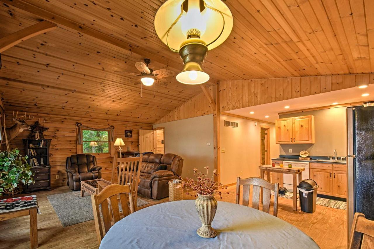 Cozy Amish Country Cabin on Shipshewana Lake! Zewnętrze zdjęcie