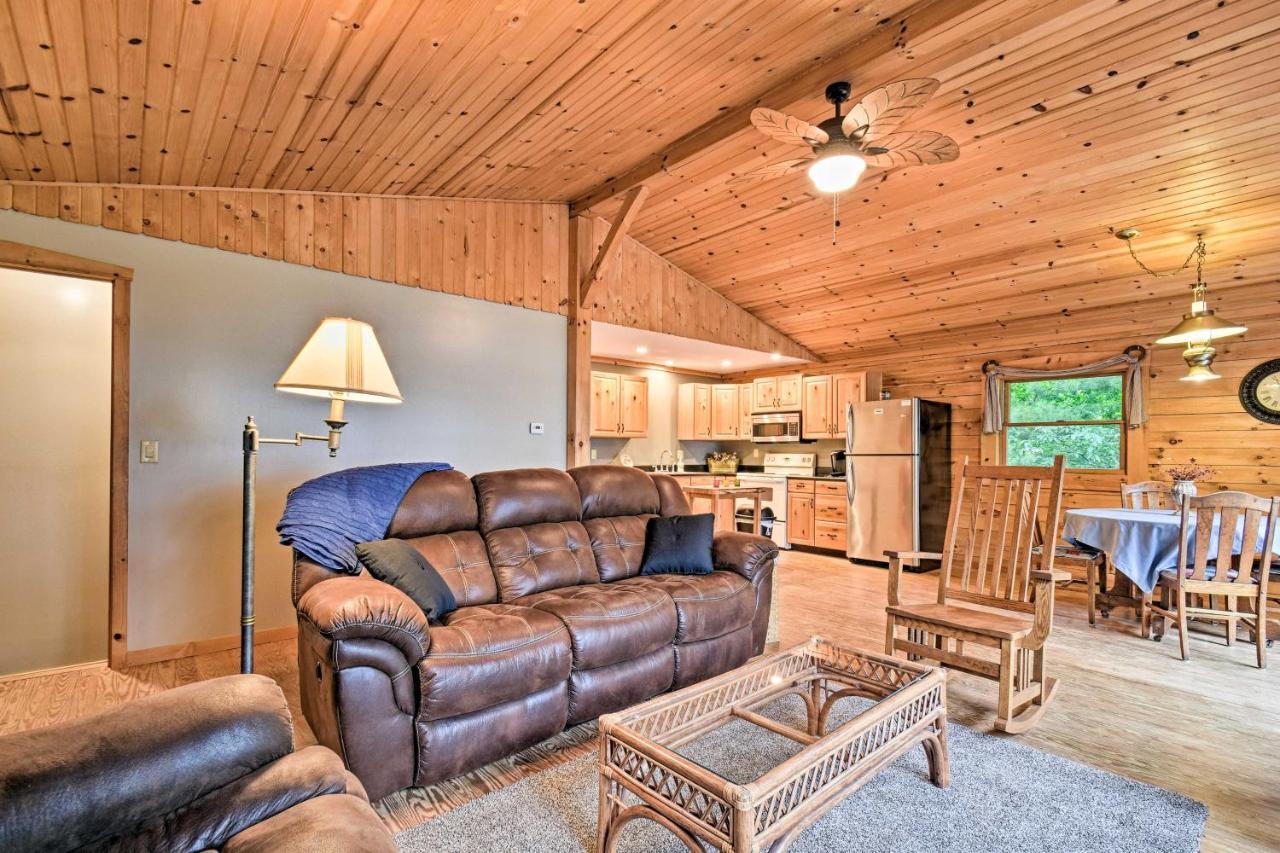 Cozy Amish Country Cabin on Shipshewana Lake! Zewnętrze zdjęcie
