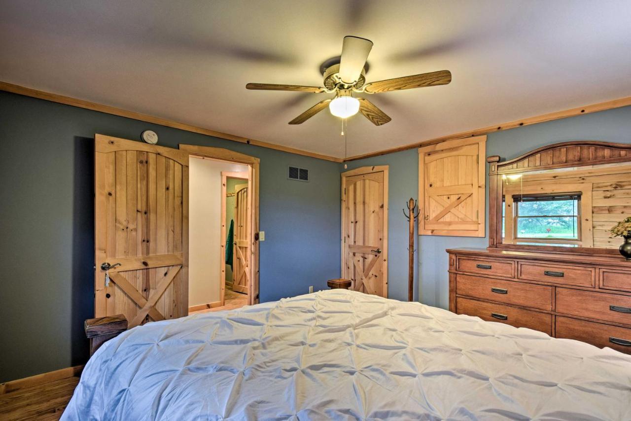 Cozy Amish Country Cabin on Shipshewana Lake! Zewnętrze zdjęcie